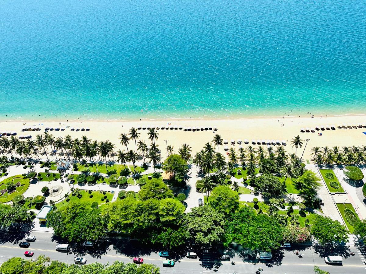 Infinity Sea View Apartment Nha Trang Exterior foto