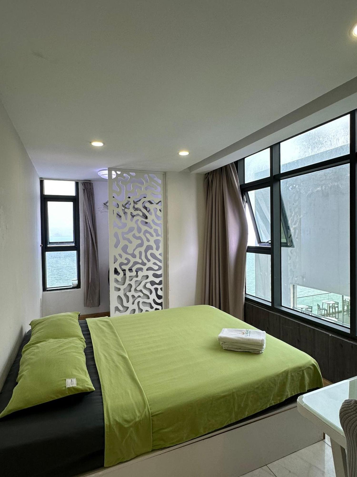 Infinity Sea View Apartment Nha Trang Exterior foto